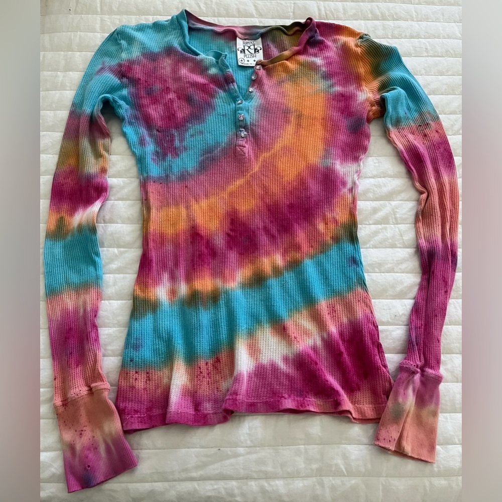 Colorful Tie-Dye Long Sleeve Top